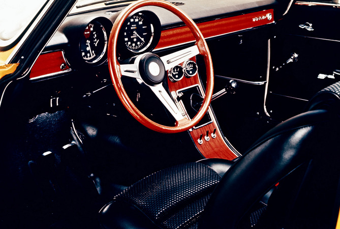 Alfa Romeo 1750 GTV Alfa Romeo 1750 GTV