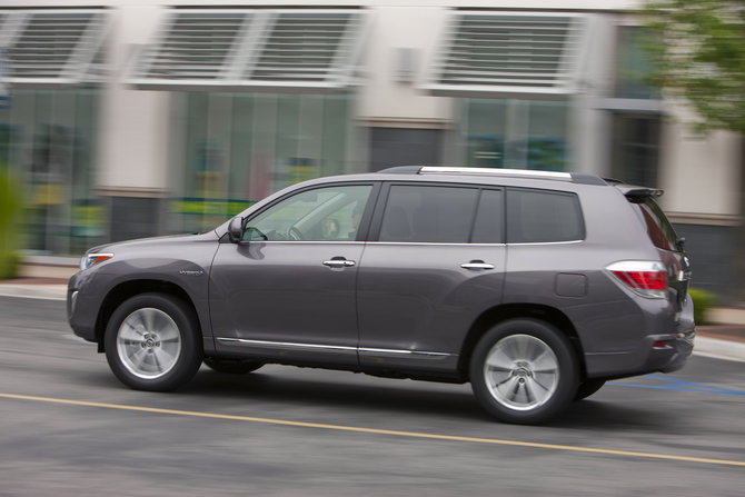 Toyota Highlander Hybrid Base 4X4 Toyota Highlander Hybrid Base 4X4