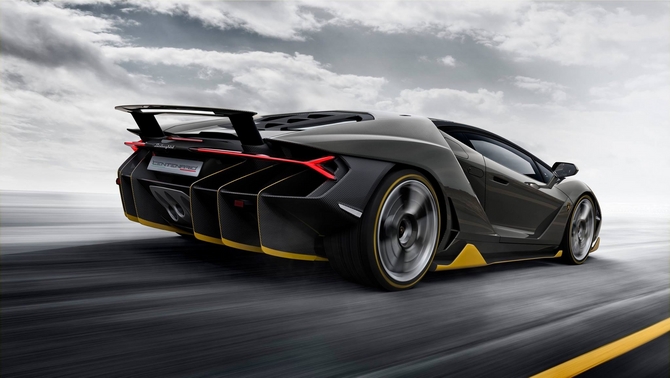 However, this version is still 20hp more powerful than the Aventador SV However, this version is still 20hp more powerful than the Aventador SV