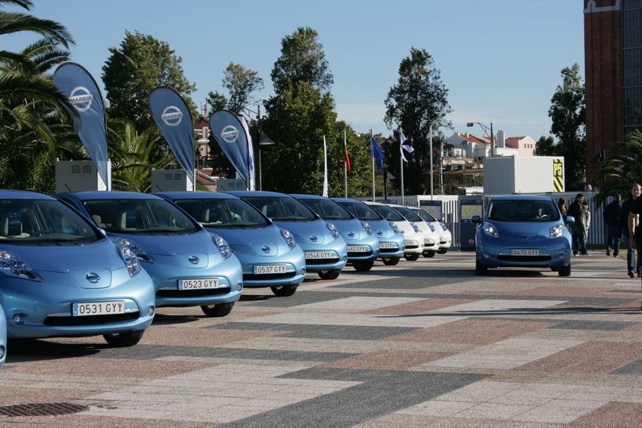 Production Of Nissan Leaf Starts In An News Autoviva Production Of Nissan Leaf Starts In An