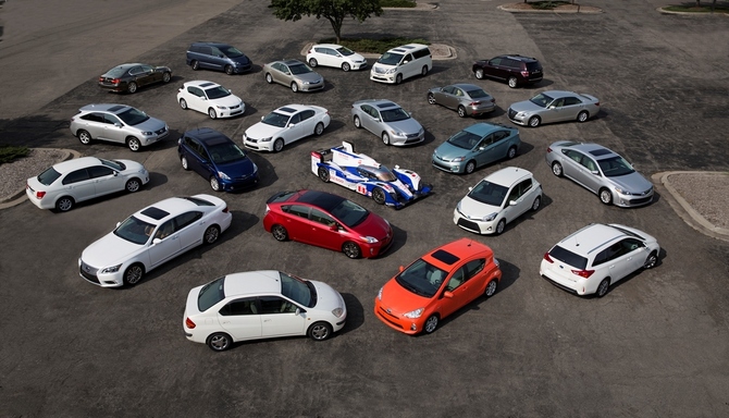 A Toyota tem apostado na tecnologia híbrida desde 1997 A Toyota tem apostado na tecnologia híbrida desde 1997