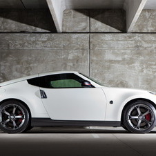 O próximo 370Z vai ter um motor de menor cilindrada e será mais leve e mais pequeno