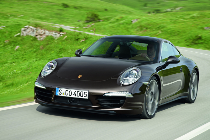 Porsche 911 Carrera 4 PDK Porsche 911 Carrera 4 PDK