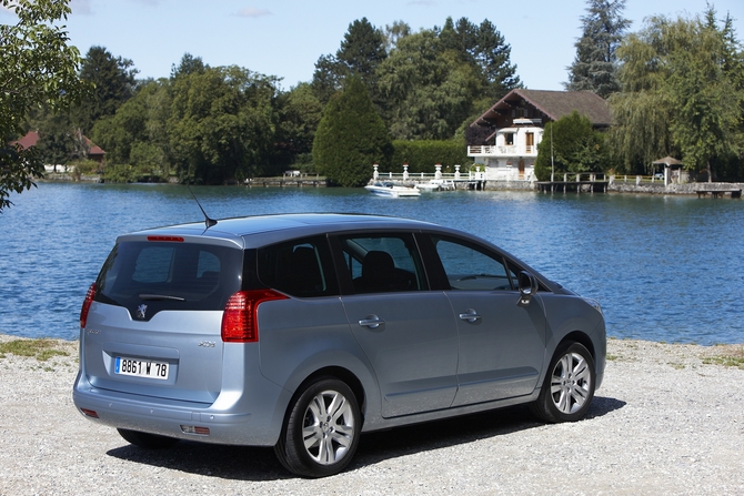 Peugeot 5008 Gen.1 Peugeot 5008 Gen.1