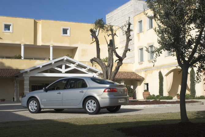 Renault Laguna II 2.0T Automatic Renault Laguna II 2.0T Automatic