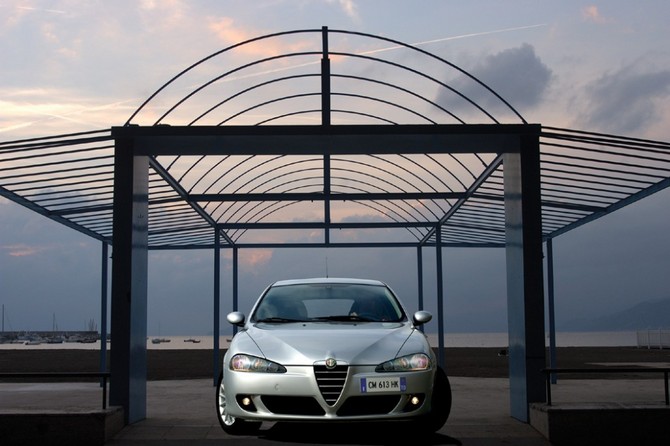 Alfa Romeo 147 2.0 Twin Spark Alfa Romeo 147 2.0 Twin Spark