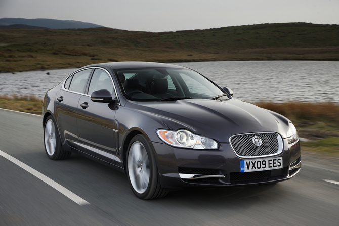 Jaguar XF 5.0 V8 Portfolio Jaguar XF 5.0 V8 Portfolio