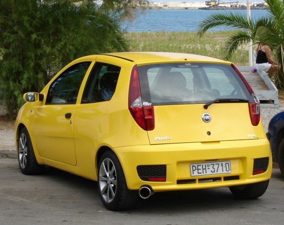 Fiat Punto 1.9 JTD Sporting Fiat Punto 1.9 JTD Sporting