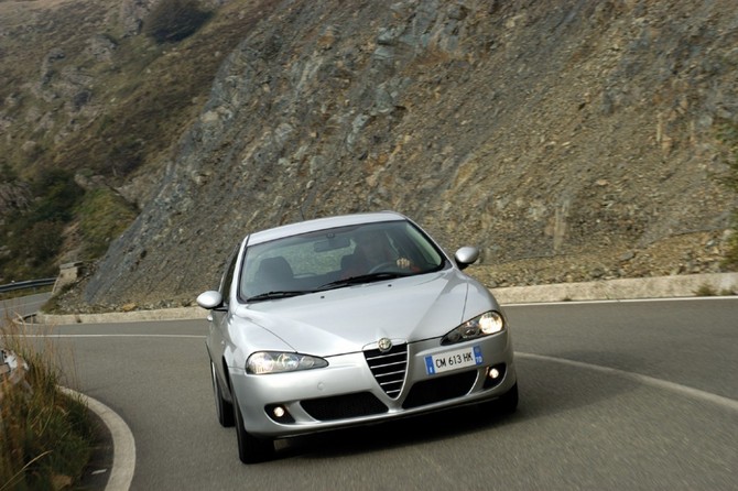 Alfa Romeo 147 1.6 Twin Spark Alfa Romeo 147 1.6 Twin Spark