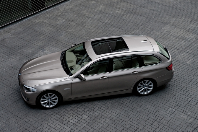 BMW 528i Touring (F11) BMW 528i Touring (F11)