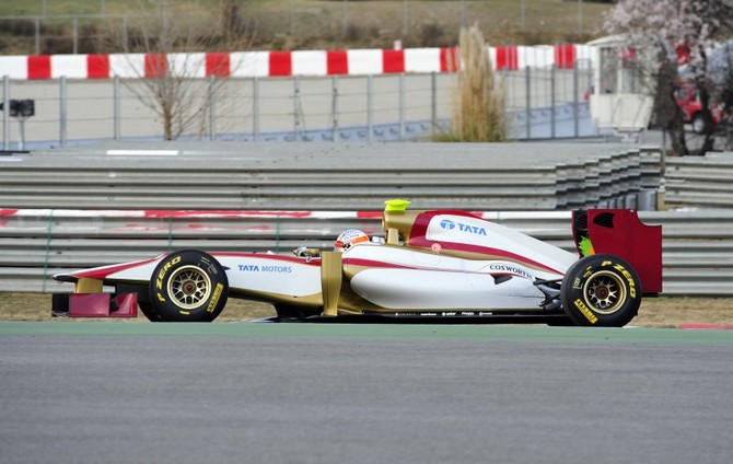 HRT Finally Reveals F112 2012 Formula 1 Car HRT Finally Reveals F112 2012 Formula 1 Car