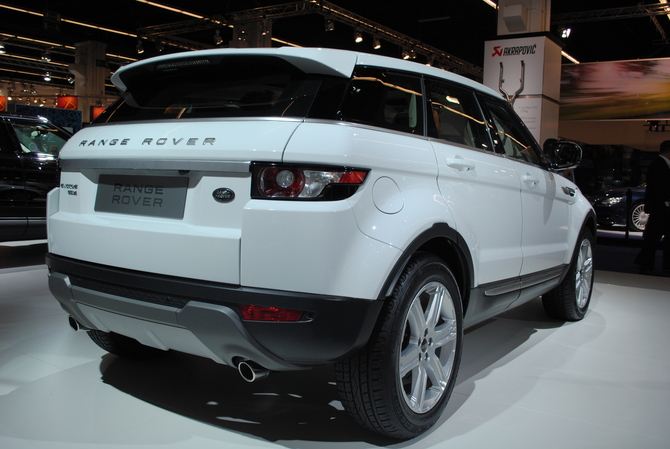 Land Rover Evoque SD4 2.2 Prestige 4WD Automatic Land Rover Evoque SD4 2.2 Prestige 4WD Automatic