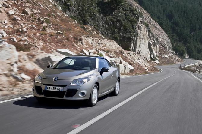 Renault Mégane Coupé-Cabriolet dCi 110 FAP Renault Mégane Coupé-Cabriolet dCi 110 FAP