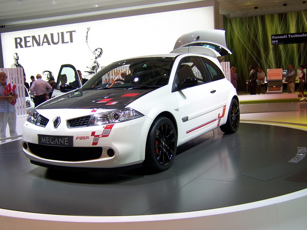 Renault Megane II Renault Sport R26R share tell a friend