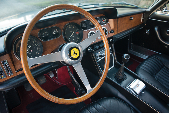 Ferrari 330 GT 2+2 Ferrari 330 GT 2+2
