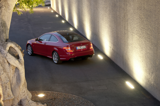 New C-Class Coupé: new compact, classic coupe to debut in Geneva New C-Class Coupé: new compact, classic coupe to debut in Geneva