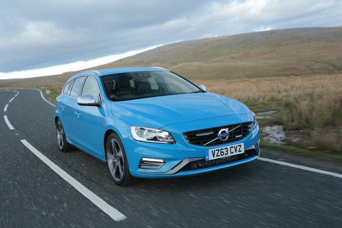 Volvo V60 D5 R-Design Summum AWD Geartronic Volvo V60 D5 R-Design Summum AWD Geartronic