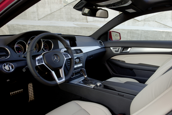 New C-Class Coupé: new compact, classic coupe to debut in Geneva New C-Class Coupé: new compact, classic coupe to debut in Geneva