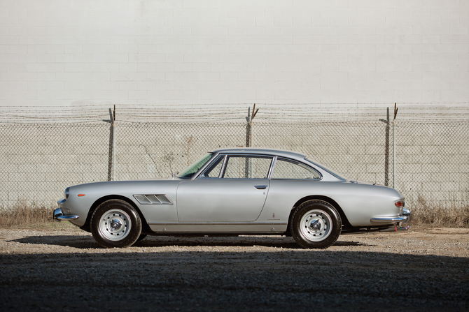Ferrari 330 GT 2+2 Ferrari 330 GT 2+2