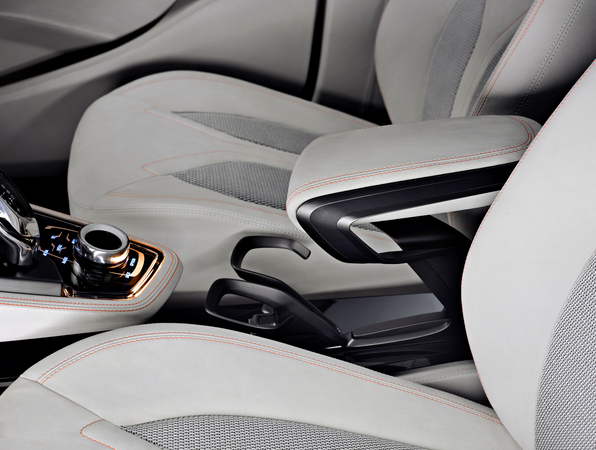  Concept Active Tourer