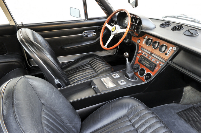 Ferrari 365 GT 2+2 Ferrari 365 GT 2+2