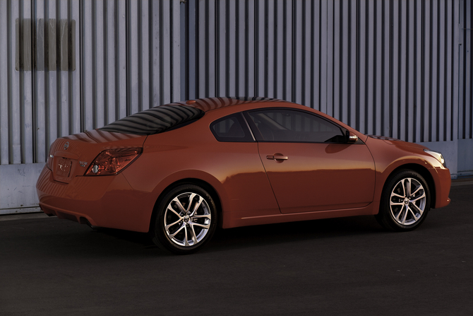 Nissan Altima Coupé 3.5 SR CVT Nissan Altima Coupé 3.5 SR CVT