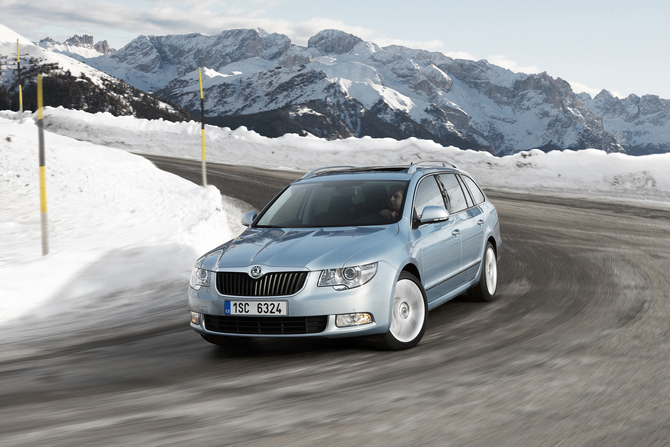 Skoda Superb Break 2.0I TDI CR 170 hp 4x4 Ambition Skoda Superb Break 2.0I TDI CR 170 hp 4x4 Ambition