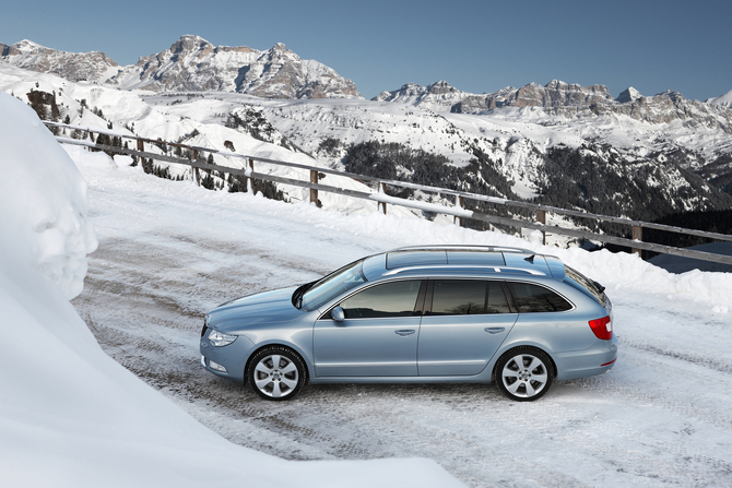Skoda Superb Break 2.0I TDI CR 170 hp 4x4 Elegance Skoda Superb Break 2.0I TDI CR 170 hp 4x4 Elegance