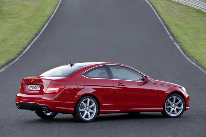 New C-Class Coupé: new compact, classic coupe to debut in Geneva New C-Class Coupé: new compact, classic coupe to debut in Geneva