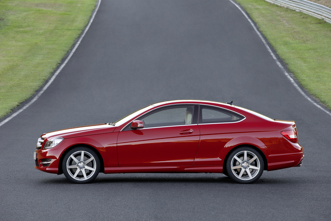 New C-Class Coupé: new compact, classic coupe to debut in Geneva New C-Class Coupé: new compact, classic coupe to debut in Geneva
