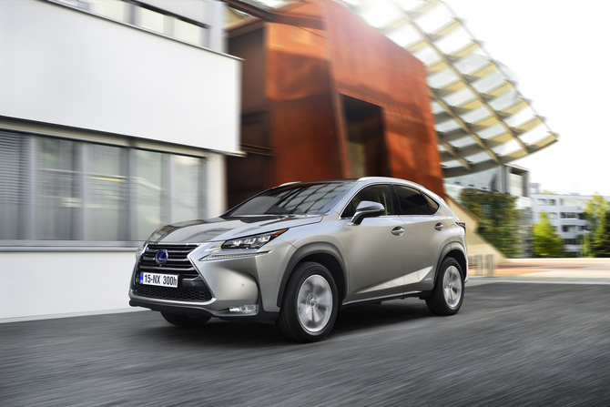 Lexus NX 300h Executive AWD Lexus NX 300h Executive AWD