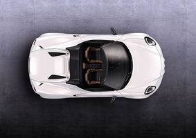 The 4C Spider gets a new dual-stage central exhaust in titanium and carbon developed by Akrapovic