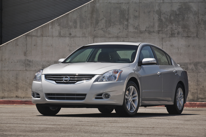 Nissan Altima 3.5 SR Nissan Altima 3.5 SR