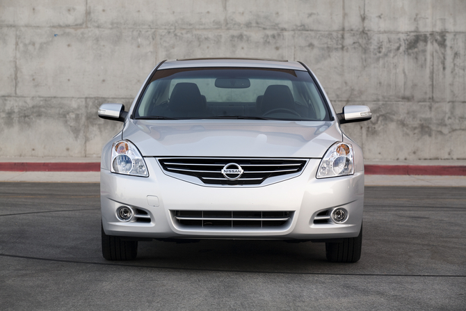 Nissan Altima 3.5 SR Nissan Altima 3.5 SR