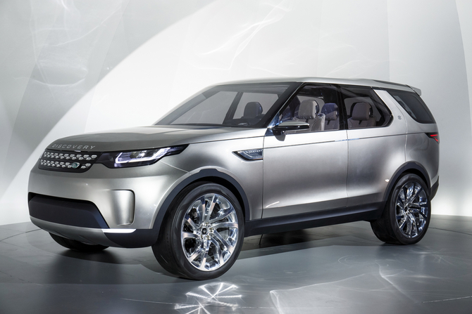 The new Land Rover concept represents a vision of the future family of vehicles Land Rover Discovery, the first of which will be released in 2015 The new Land Rover concept represents a vision of the future family of vehicles Land Rover Discovery, the first of which will be released in 2015