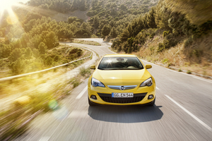 Opel Astra GTC to be unveiled in Frankfurt