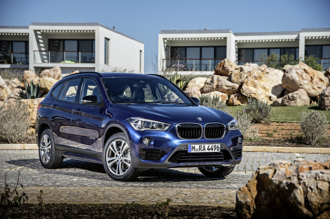 BMW X1 xDrive25i BMW X1 xDrive25i