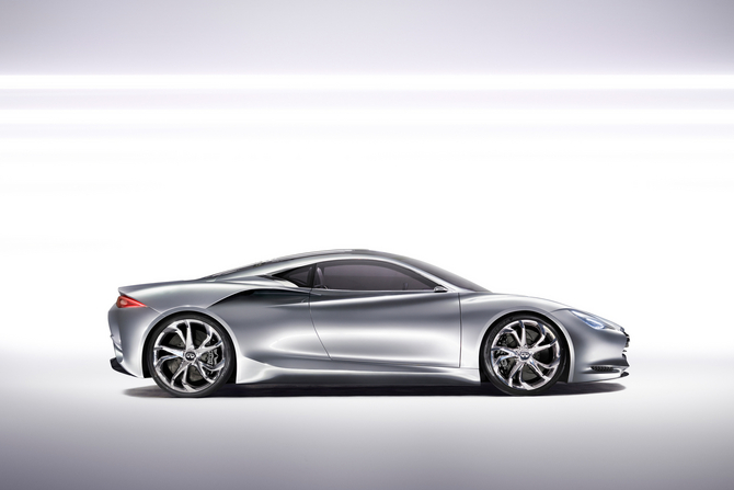 Infiniti Emerg-E Emerges as 300kW Range-Extended Hybrid Sports Car Infiniti Emerg-E Emerges as 300kW Range-Extended Hybrid Sports Car