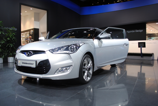 Hyundai Veloster Hyundai Veloster