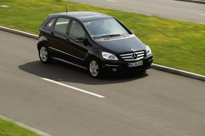 Mercedes-Benz B 200 TURBO Mercedes-Benz B 200 TURBO