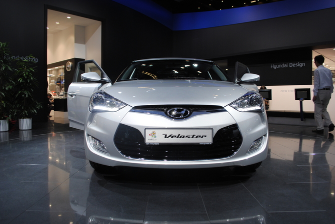 Hyundai Veloster Hyundai Veloster