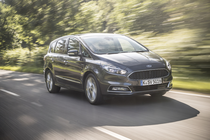 Ford S-Max Vignale 2.0TDCi Titanium Powershift Ford S-Max Vignale 2.0TDCi Titanium Powershift