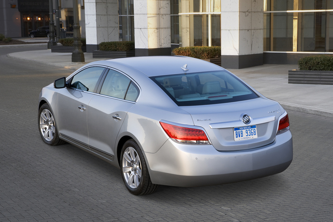 Buick LaCrosse CXL FWD Buick LaCrosse CXL FWD