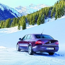 Skoda Superb 2.0I TDI CR 170 hp 4x4 Ambition Skoda Superb 2.0I TDI CR 170 hp 4x4 Ambition