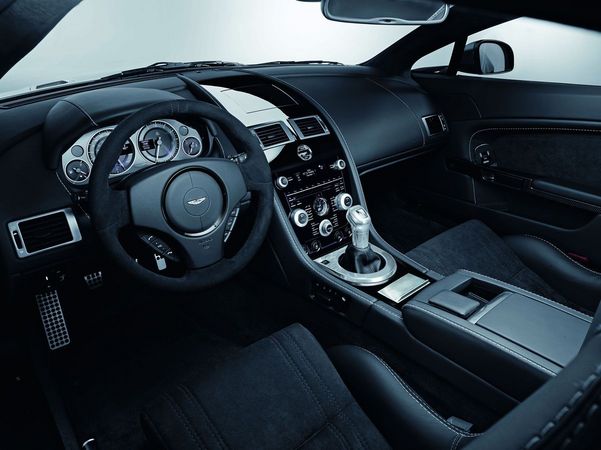 Aston Martin V12 Vantage Carbon Black Aston Martin V12 Vantage Carbon Black