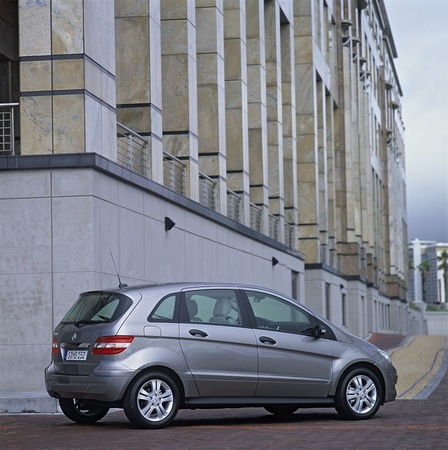 Mercedes-Benz B 150 Mercedes-Benz B 150