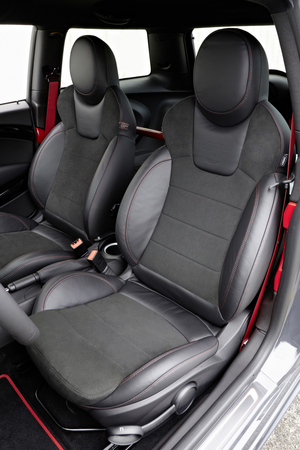 Os bancos Recaro do JCW GP Os bancos Recaro do JCW GP