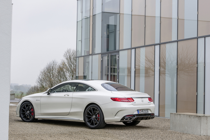 Das neue Mercedes-Benz S 63 AMG Coupé Das neue Mercedes-Benz S 63 AMG Coupé