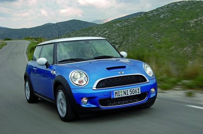 MINI (BMW) Cooper S MINI (BMW) Cooper S