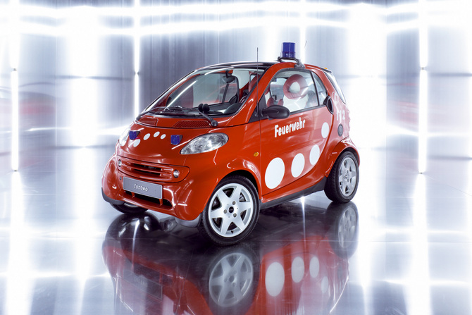 smart fortwo fire-fighting vehicle smart fortwo fire-fighting vehicle